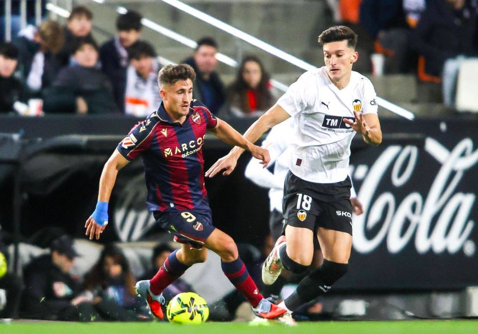 Valencia Capital Radio tweet media