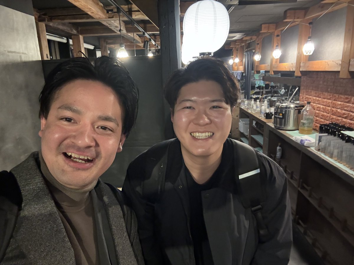 Hirosh_ya's tweet photo. BINKS代表の船木さんと飲んできました!
アツすぎました🔥🔥🔥
また飲みにいってください!!
#BINKS #ザイオンデータ https://t.co/eurXIjXQyl
