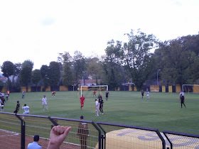 13 Eylül 2009 Beykoz 1908 - Sakaryaspor karşılaşmadından bir kare. Ayrıca Salih Dursun’un profesyonel kariyerinde ilk golünü attığı maç. (Mackolik’e göre)