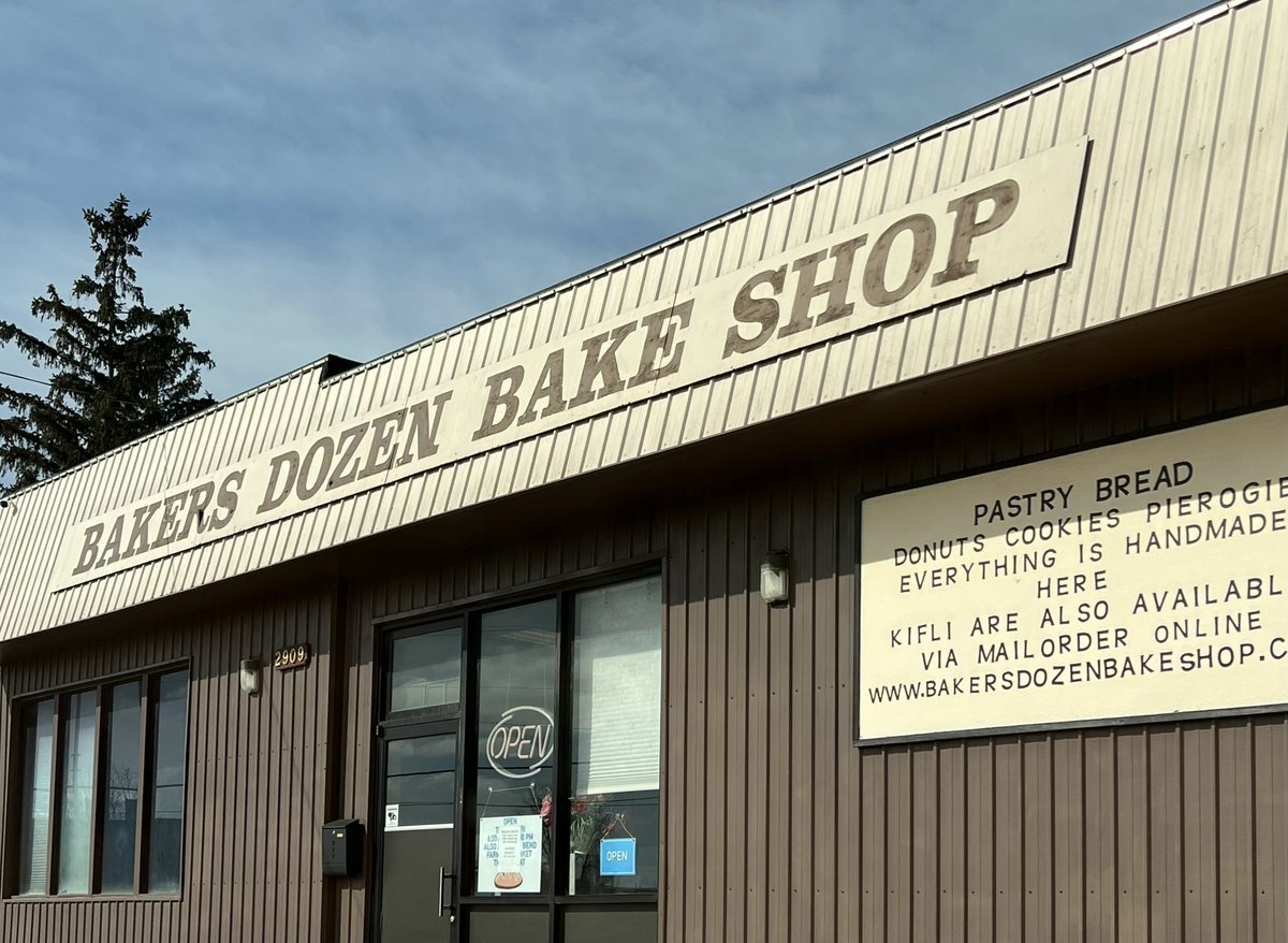 reminder to fulfill your religious obligation to eat pączki today