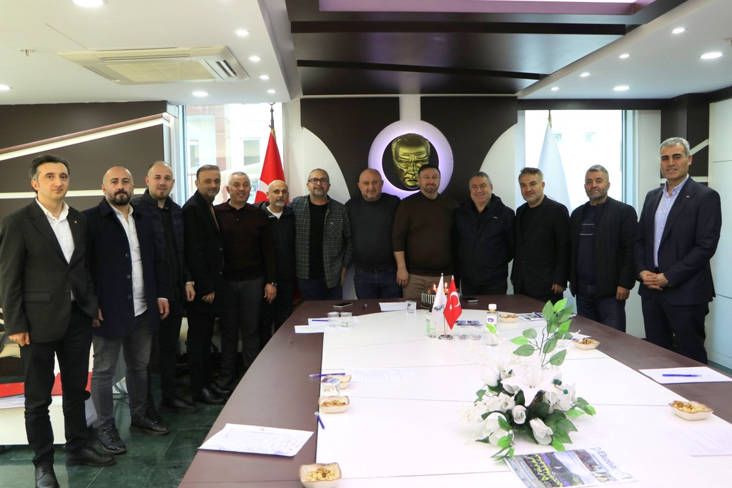 Hopa Ticaret ve Sanayi Odası olağan aylık Meclis Toplantısı, 12 Şubat Perşembe günü Meclis Başkanı Sayın Fatih Terbıyık başkanlığında Oda Meclis Toplantı Salonu’nda gerçekleştirildi.

Detaylar; hopatso.org.tr/Haberler/tabid…