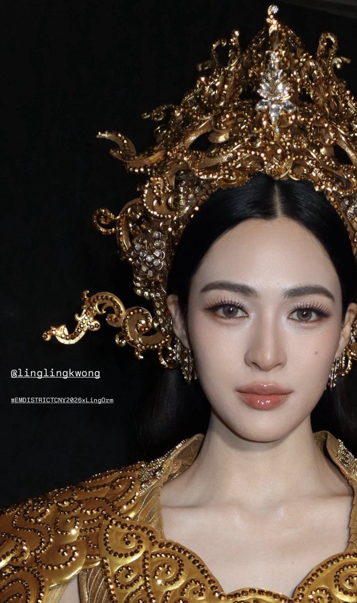 ป้าอึ้ง พูดไม่ออก พูดคำว่าสวยรอบที่ 1014 ล้าน

LINGORM EMDISTRICT CNY2026 
#EMDISTRICTCNY2026xLingOrm