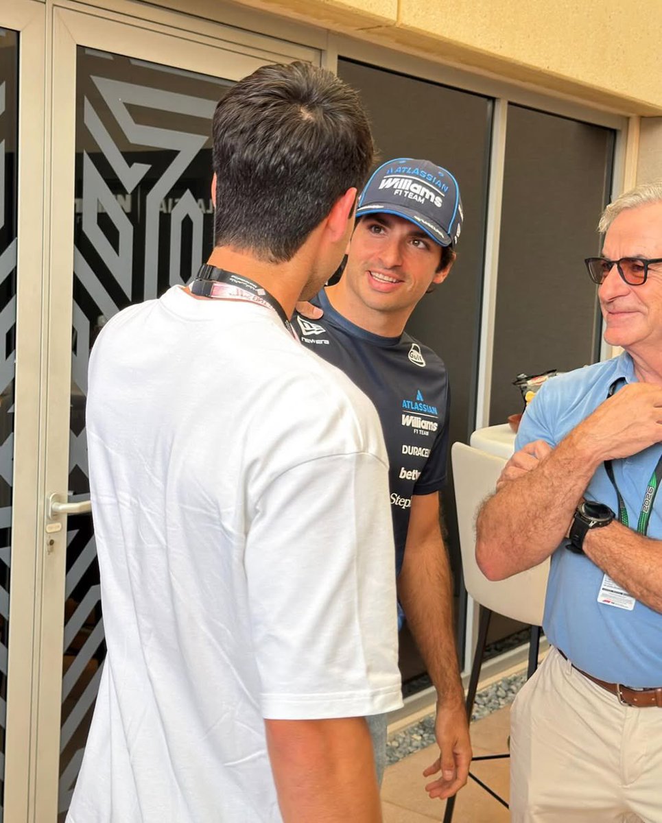 itsnotme_ari's tweet image. something about these four