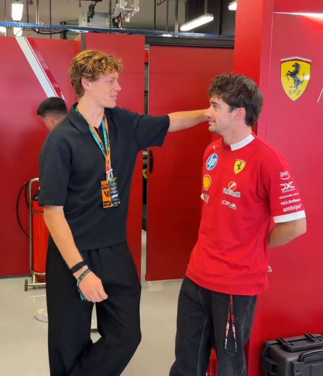 itsnotme_ari's tweet image. something about these four