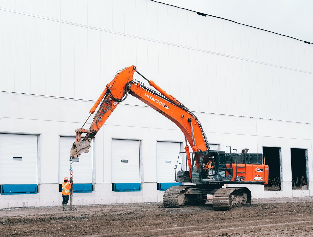 — Rigging up the arm to move concrete pipe from the pile to final grade.

#construction #heavyduty #business #mgiconstruction #build #heavyequipment #constructinghistory #mgicorp #constructionindustry #constructionslife #contractors #heavymachinery #buildingconstruction