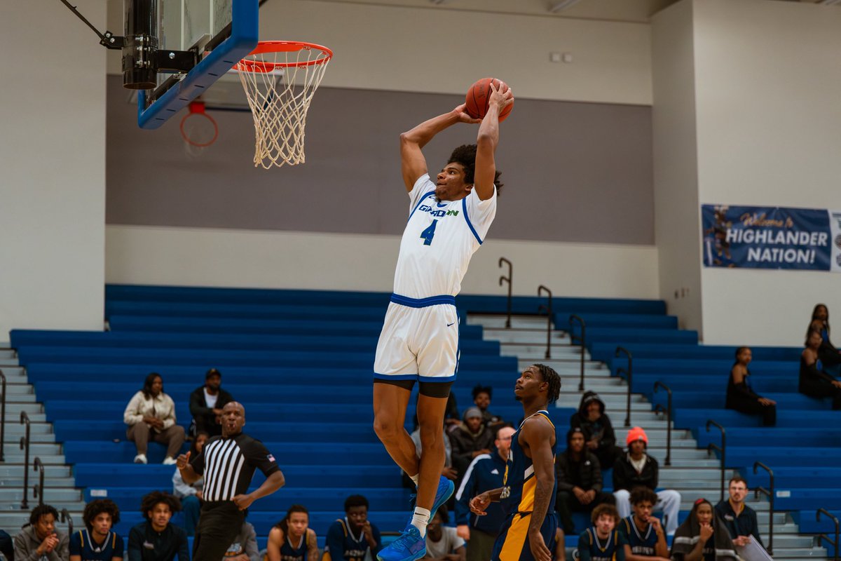 Coach Bryce tweet media