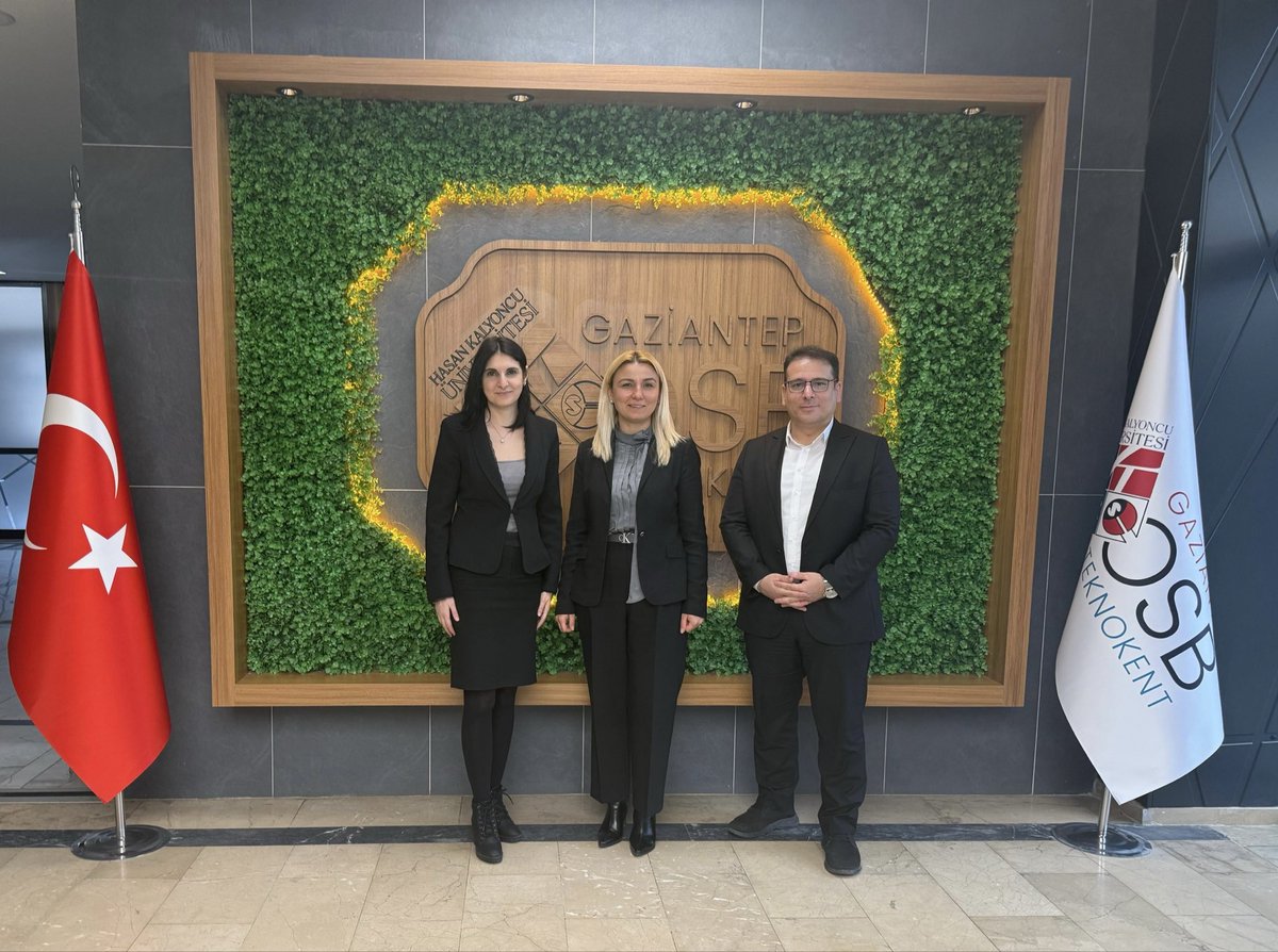 Ecofolio Kitle Fonlama Platformu Yönetim Kurulu Başkan Vekili ve Genel Müdürü Dr. Melek Demiray ile İş Geliştirme Yöneticisi Ahmet Vedat Karaca, HKÜ OSB Teknokent Genel Müdürümüz İpek Yardım’ı ziyaret etti.

#Ecofolio #KitleFonlama #Girişimcilik #HKÜ #OSBGaziantep #OSBTeknokent