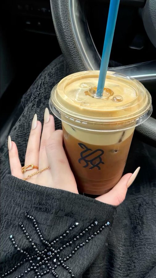 Drawnthem's tweet image. وش باقي من الحُب عشان أحبك أكثر ؟❤️