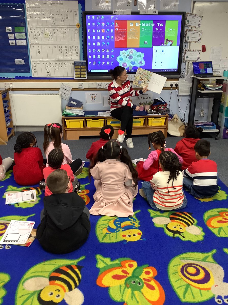 AbbeyPrimary's tweet image. #LoveReading2026 #Reading #Phonics #readingforpleasure. We loved listening to Mrs B’s favourite book - Paddington Bear.