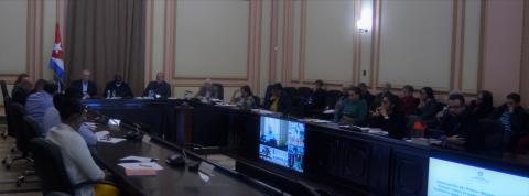 GobiernoCuba's tweet photo. @MMarreroCruz 🗣| @MMarreroCruz agregó que se ha trabajado en la aprobación de las Directivas del Gobierno para enfrentar un desabastecimiento agudo de combustibles. El objetivo es garantizar la vitalidad del país, sin renunciar al desarrollo, y minimizar las afectaciones a la población. https://t.co/n7vHrDZOqJ
