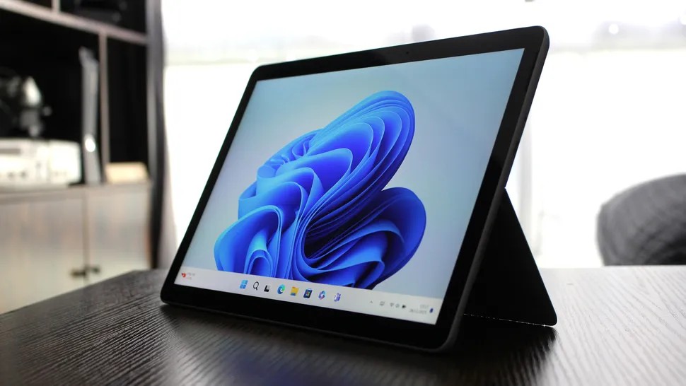 Zac Bowden tweet media