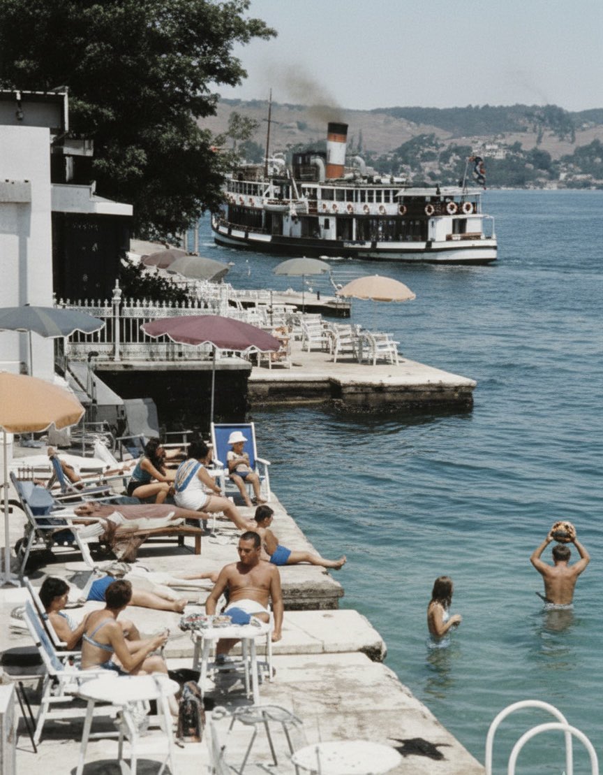 Yeniköy, Carlton Oteli plajı… 1973 yılı.