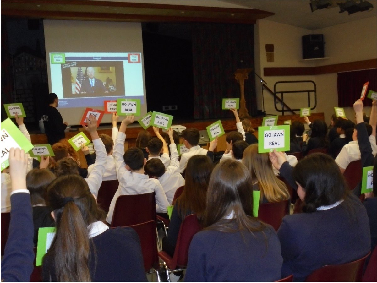 Ysgol Gyfun Emlyn tweet media