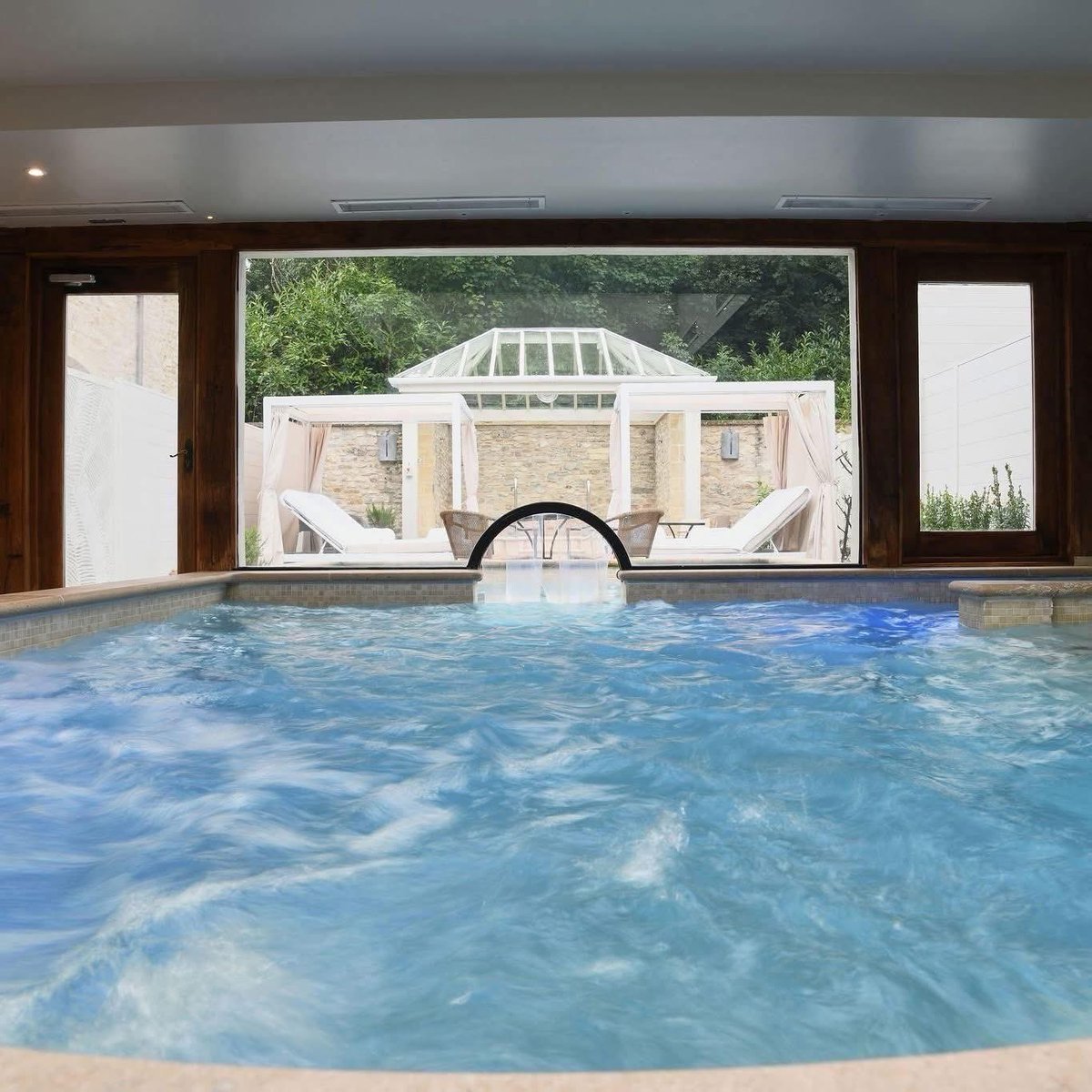 ImpactSpaHealth's tweet photo. 🌞 Relax. Unwind. Rejuvenate. 🌿

Escape the everyday with our luxurious spa days from just £45pp! ✨ Enjoy soothing treatments, tranquil surroundings, and total relaxation.

Because you deserve a little me-time. 💆‍♀️💛

📅 Book now &amp; let the sunshine in! ☀️

#SpaDay #Relax https://t.co/9Qqr73JPHB