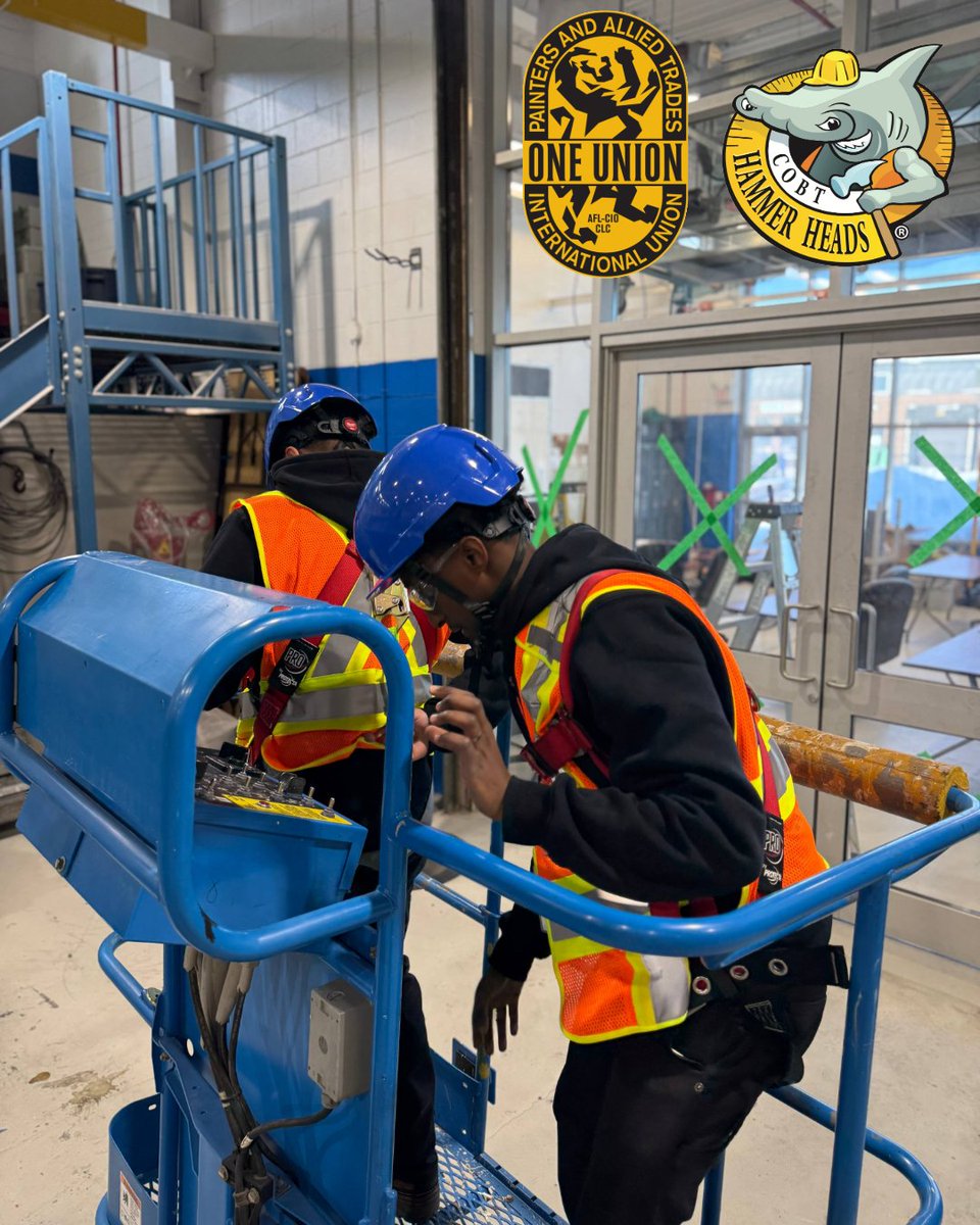 Hammer Heads tweet media