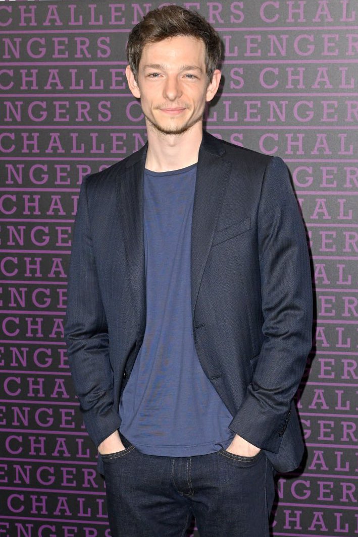 Mike Faist tweets tweet media