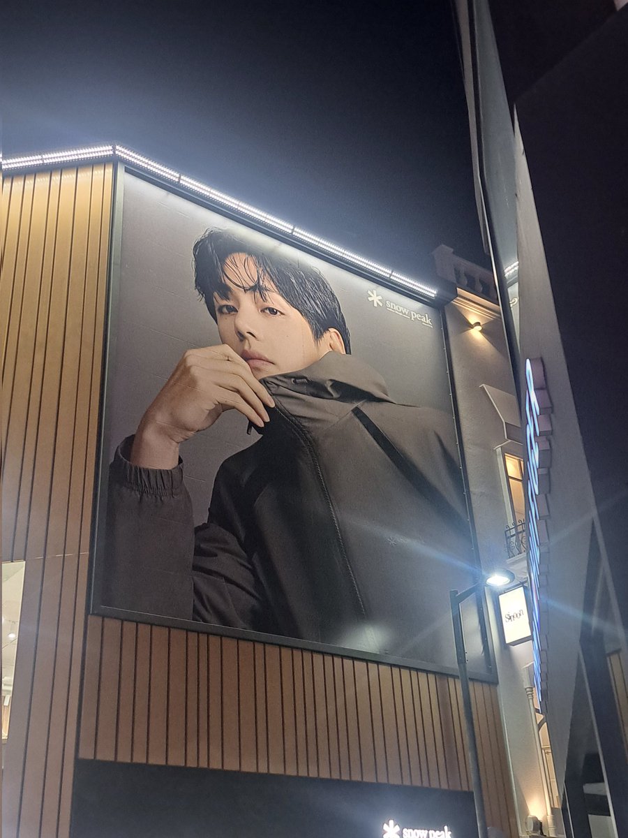 winnttaebear's tweet image. New Taehyung posters too