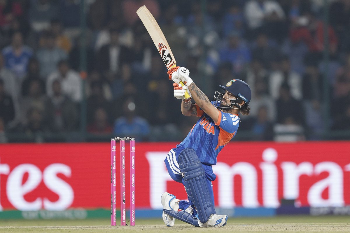 🚨 HISTORY BY ISHAN KISHAN 🚨

- Ishan becomes the first Indian WK batter to score a fifty in T20 World Cup history.
