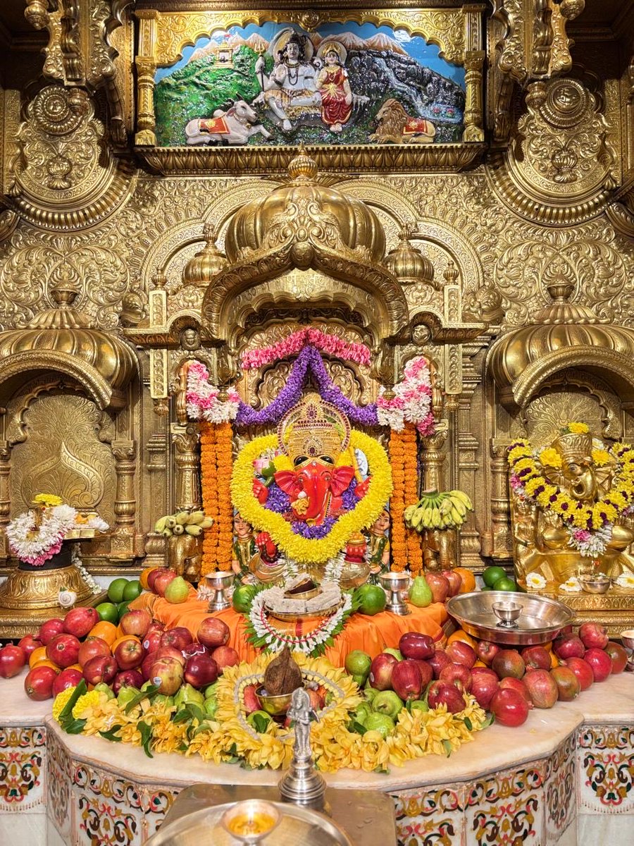 🙏 गणपती  बाप्पा मोरया 🌺मंगलमूर्ती मोरया 🙏१२/०२/२०२६
🙏Ganapati Bappa Moraya 🌺 Mangalmurti Moraya  🙏12/02/2026