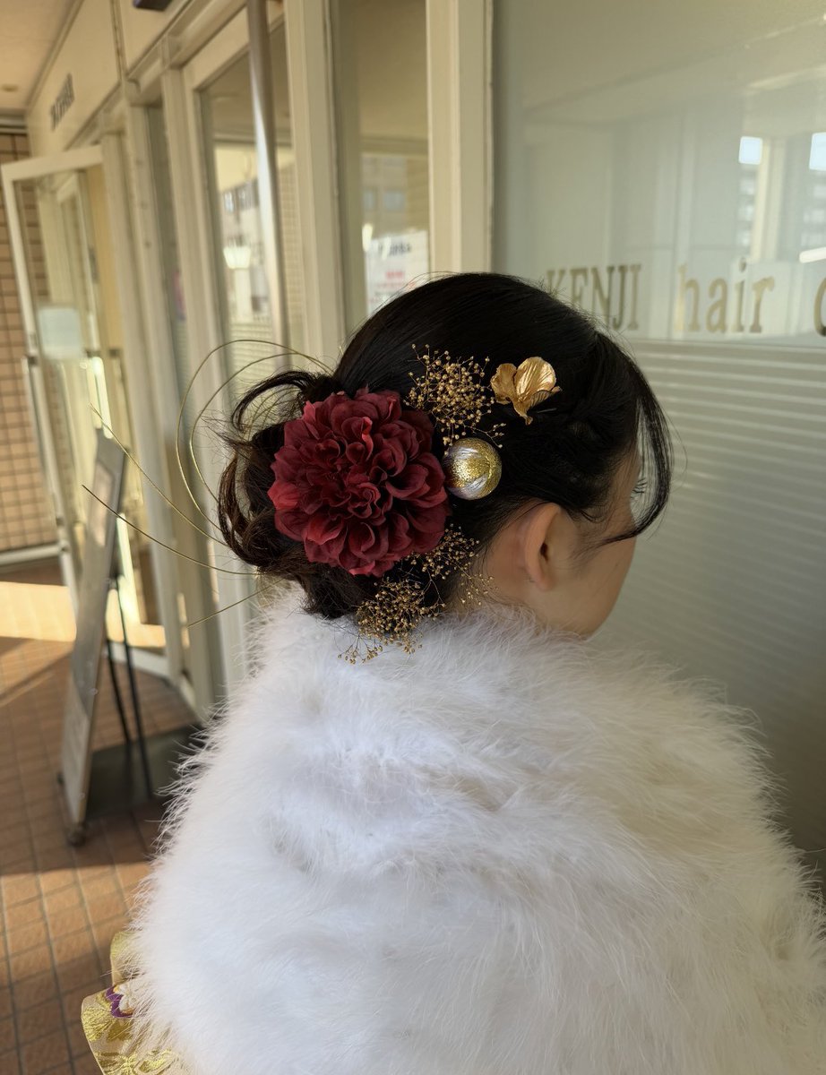 HcKenji's tweet photo. 今年の成人式のお客様✨
大切な節目の日をお任せいただき、心より感謝いたします！

これからのご活躍を心よりお祈りしております！ https://t.co/tw6kFimmSJ
