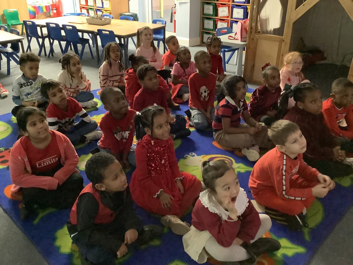 AbbeyPrimary's tweet image. #Reading #LoveReading #Y1 #readingforpleasure … we are listening to an author called Michael Rosen narrate his story We’re going on a bear hunt.