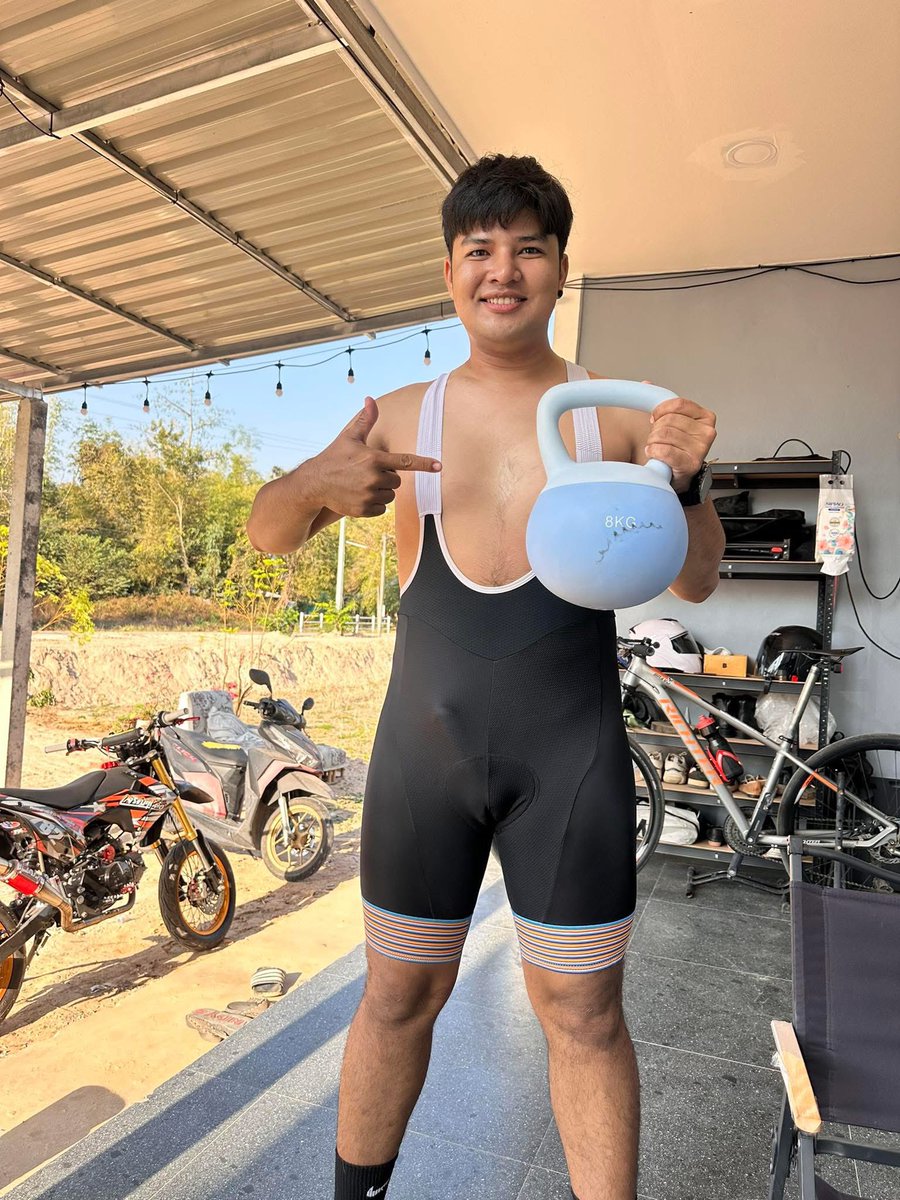 สวัสดีคับ tweet media