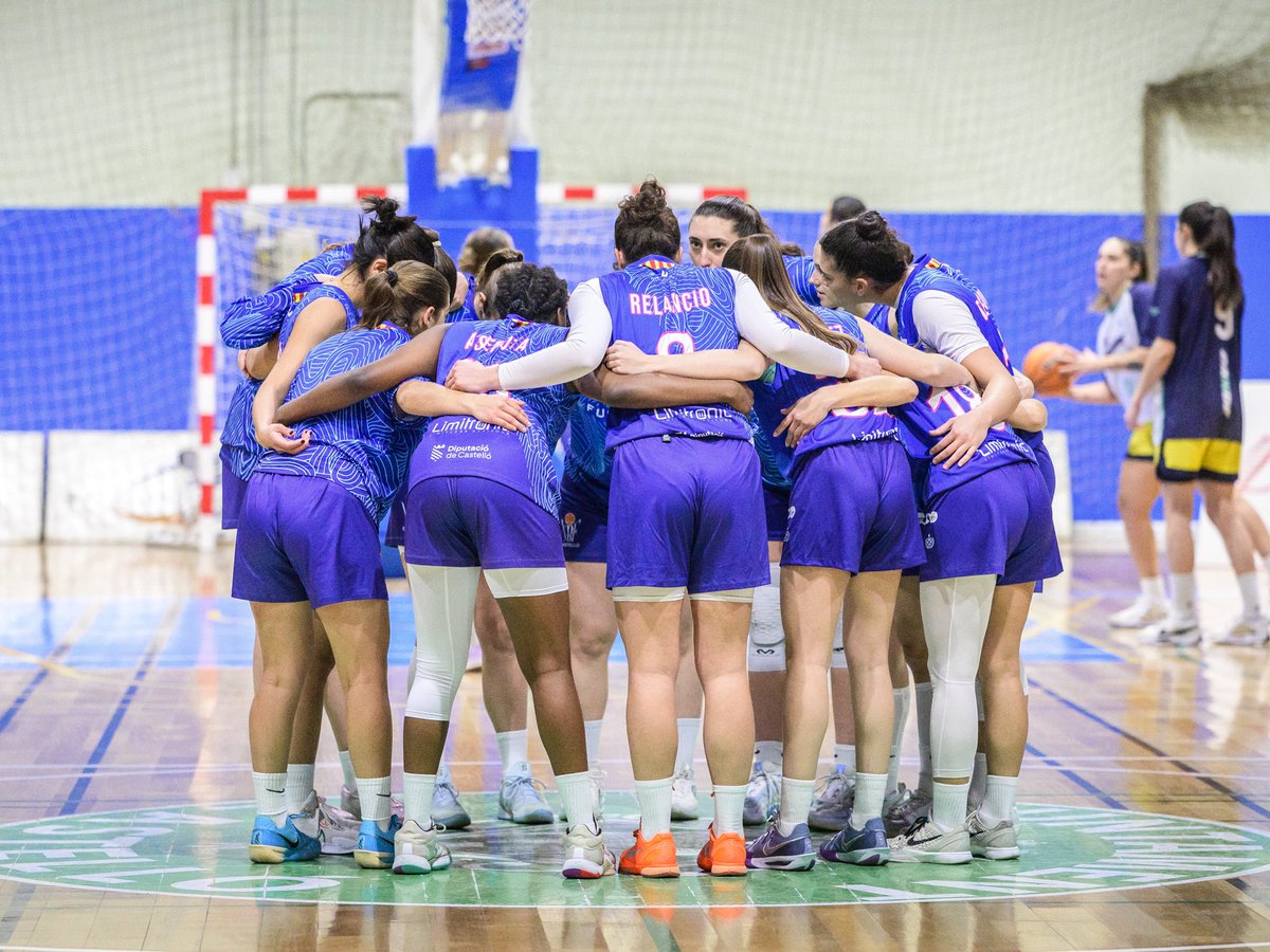 NBF_Castello's tweet photo. 📸 𝗚𝗔𝗟𝗘𝗥𝗜́𝗔 #LFChallenge | 𝗡𝗕𝗙 𝗖𝗔𝗦𝗧𝗘𝗟𝗟𝗢́ 🆚 @realcanoe !
#amuntnou🩵🩷 #orgullodeclub https://t.co/Tworq6BfHY