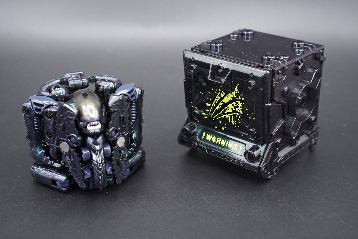 ワンフェスで楽しみだった52TOYSさんのエイリアン！以前のエイリアンも