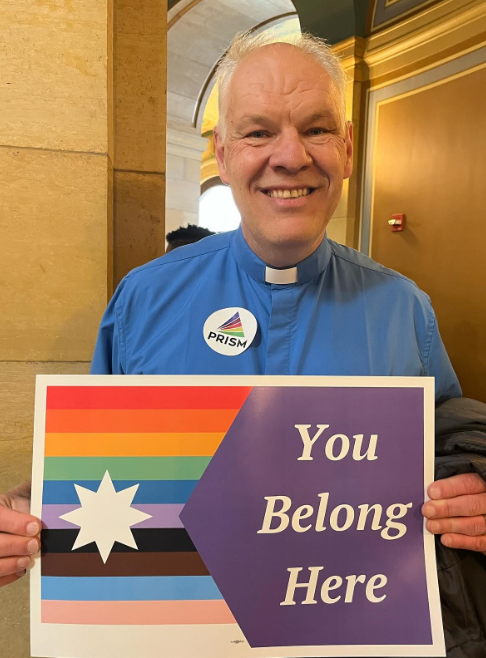NizNellie3's tweet photo. 🚨 The University Baptist Church in Minneapolis is led by Doug Donley.

He's allowing the basement to be used by the 'Party for Socialism and Liberation' as a staging ground against ICE operations.

His 501(c)(3) church avoids upwards of $400,000 in federal taxes each year. https://t.co/BH1Eq87Ivk