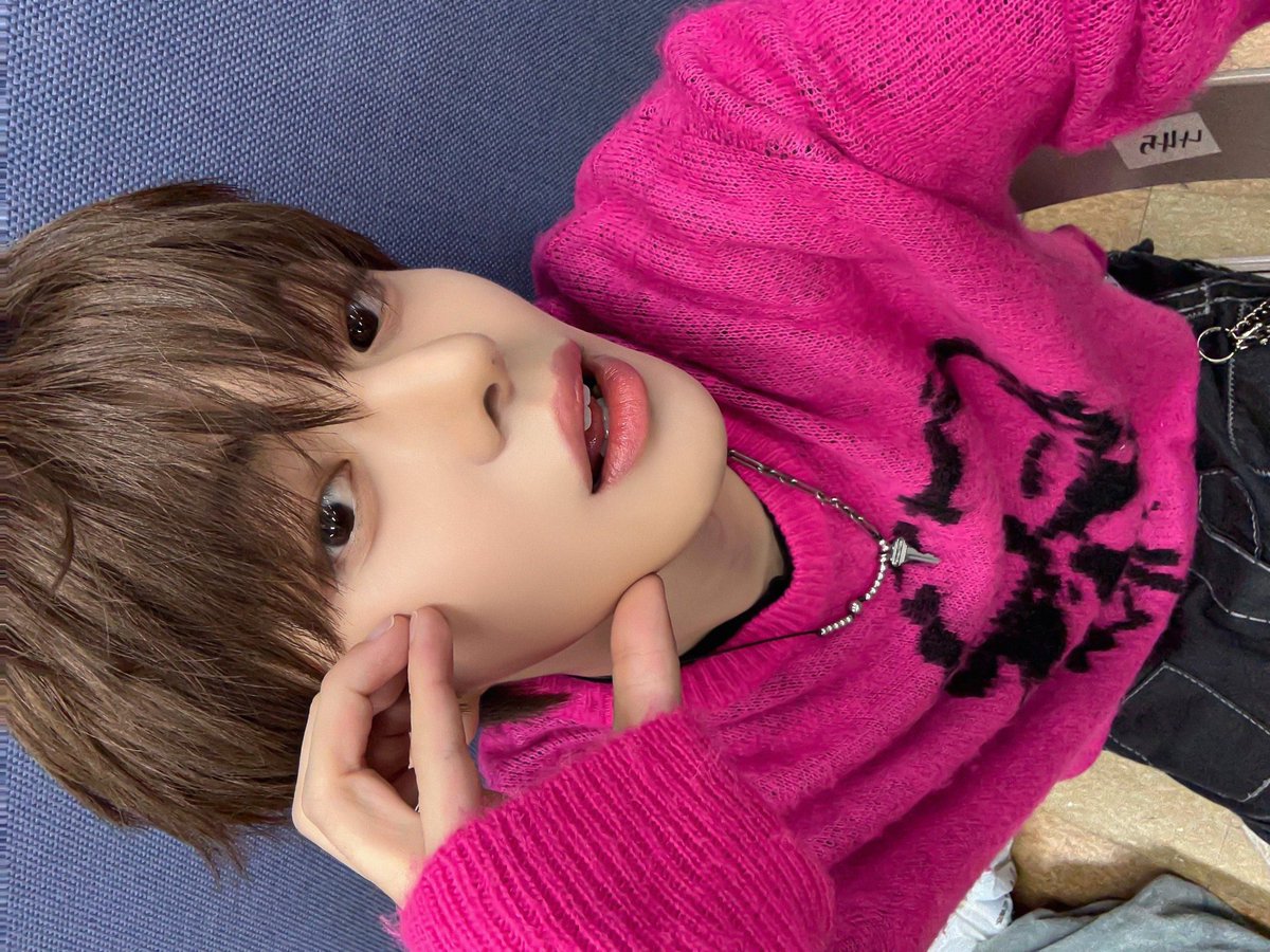 p0po0po's tweet photo. 요즘 셀카 존예력 뭐지?💕💕💕💕💕 https://t.co/ij9qMP5m95