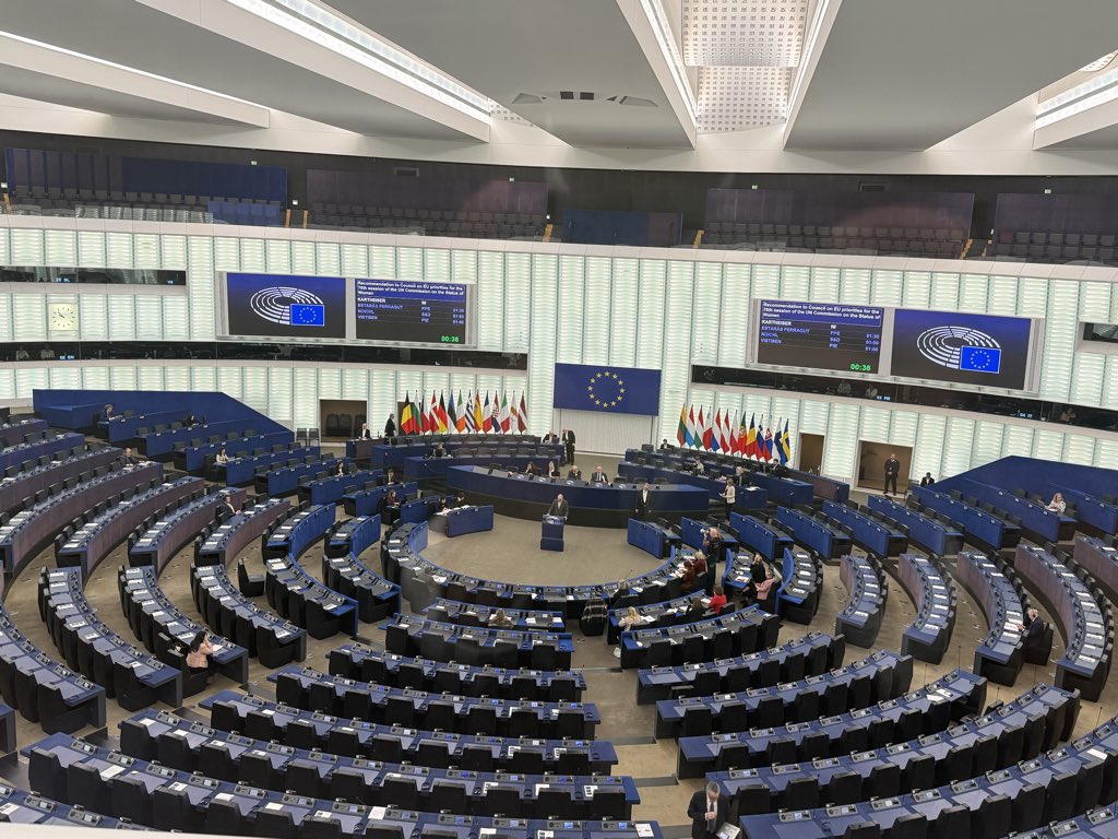 The European Parliament has voted massively in favour of:

“recognising trans women as women”

340 votes to just 141 against. 

Let that sink in for a moment.