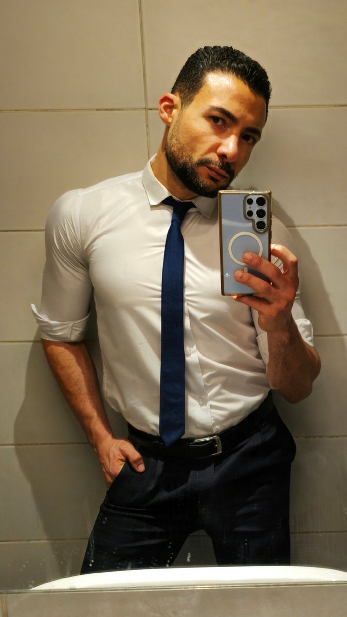 ___Mustafa____'s tweet image. Classic style always wins! 🤩 #Style #Fashion #Egyptian #Egypt #CAIRO #مصر