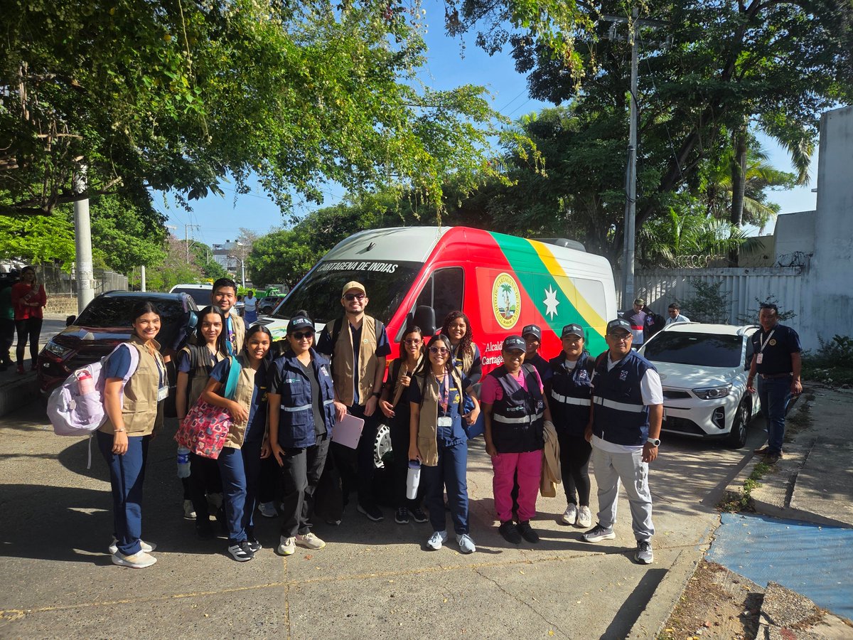 La solidaridad no tiene fronteras ni jurisdicciones. Va viajando a #Montería una Misión Médica y humanitaria coordinada por el <a href="/DadisCartagena/">Dadis Cartagena</a>, para apoyar labores de atención prioritaria en salud. 

Van pediatras, internistas, dermatólogos y médicos generales. Gracias a la