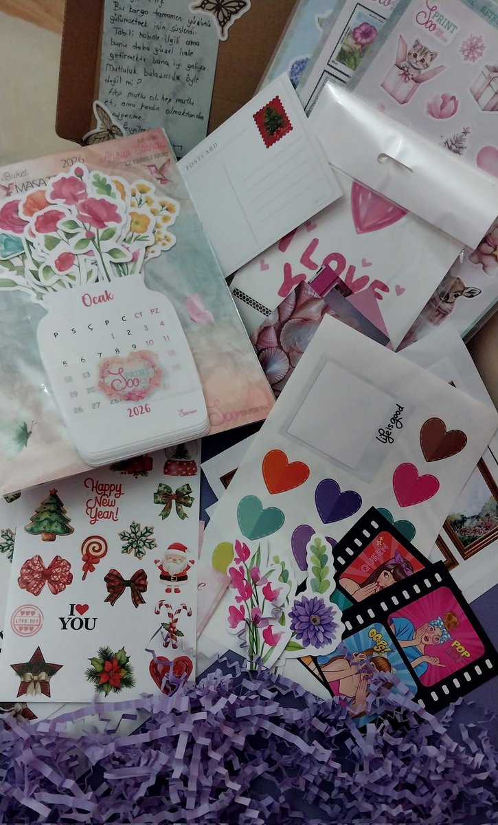 Aldığım enn güzel kargolardan biri olabilir bu🫠 hani o kadar renkli ve tatlı şeyler var kii böyle bir şey asla beklemiyordum kxmskslks gerçekten çok hoşuma gitti💕 emeğinize sağlık🎀 <a href="/izmirlitabiki/">meryemm..</a>