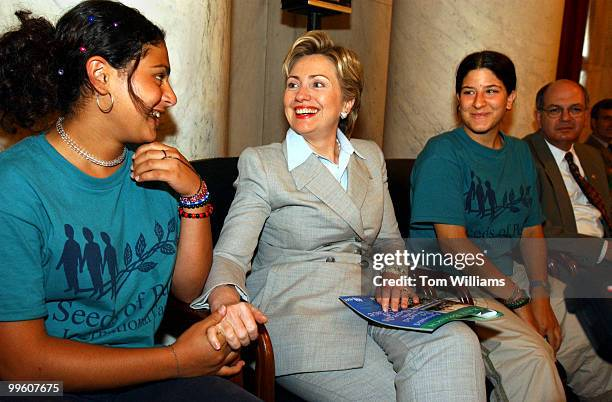 Casimir_Noir's tweet photo. Dec 17, 2002
#LeahPisar<Leah Pisar>
"Salut ma belle. Je viens de t'envoyer toute la propagande sur #SeedsOfPeace"
#GhislaineMaxwell Max<G. Max>
"Jeffrey can look at it and get in touch w/the people at Vic(toria's) Secret for you"
https://t.co/Te4UFZhz5b https://t.co/3MdsOhjV0D