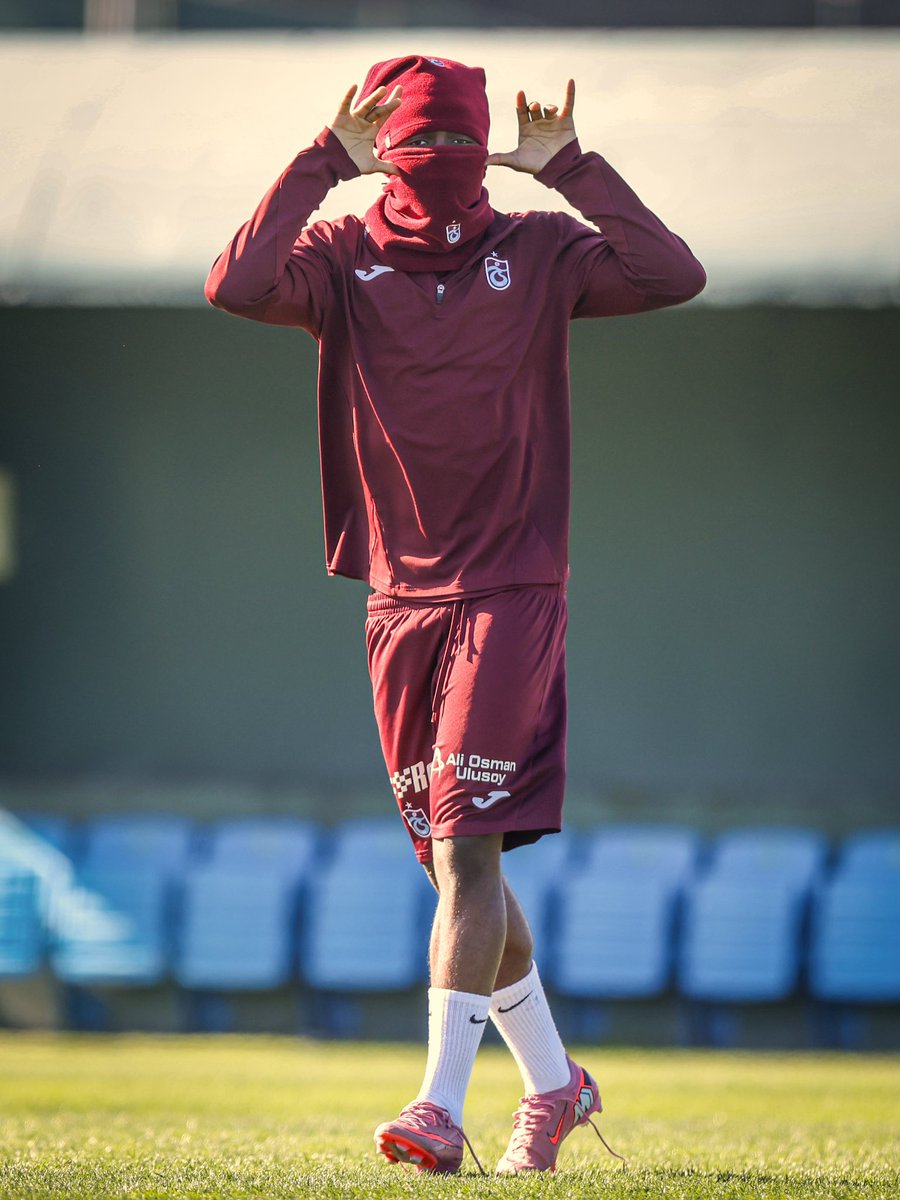 Memati maske taksan da sıfatın belli oluyor.