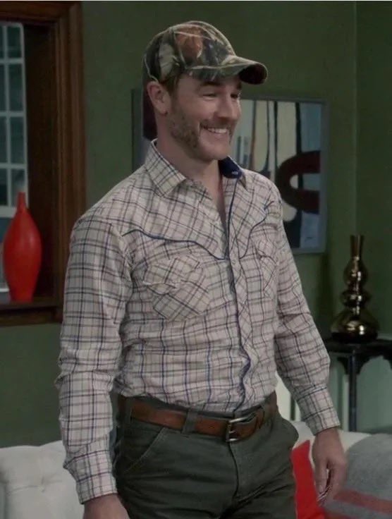 DunphyFiles's tweet photo. RIP Bo Johnson 

a moment of silence for Bo (James Van der Beek) https://t.co/6zcbBkS37T