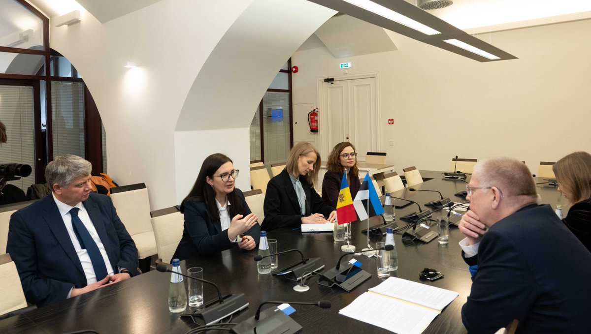 Riigikogu's tweet image. Head of the EU Affairs Committee Peeter Tali met with #Moldova’s Minister for EU Integration, @cgherasimov: The EU must enlarge. The Moldovan people have repeatedly chosen the European path at the ballot box. Estonia supports Moldova’s and Ukraine’s accession to the EU. 🇪🇪🇲🇩🇪🇺