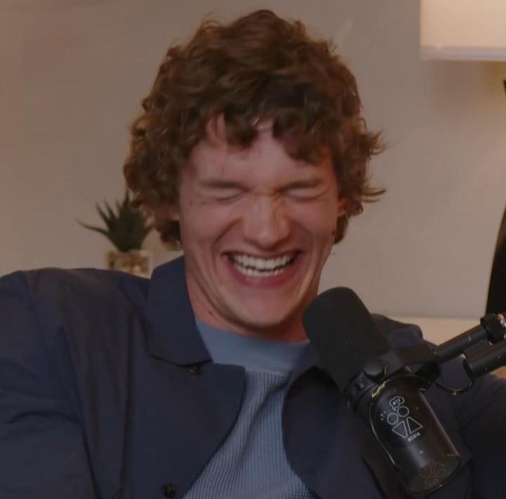 | would absolutely LOVE an Ilya acc for our next show! if you wanna be tagged, comment or retweet this!