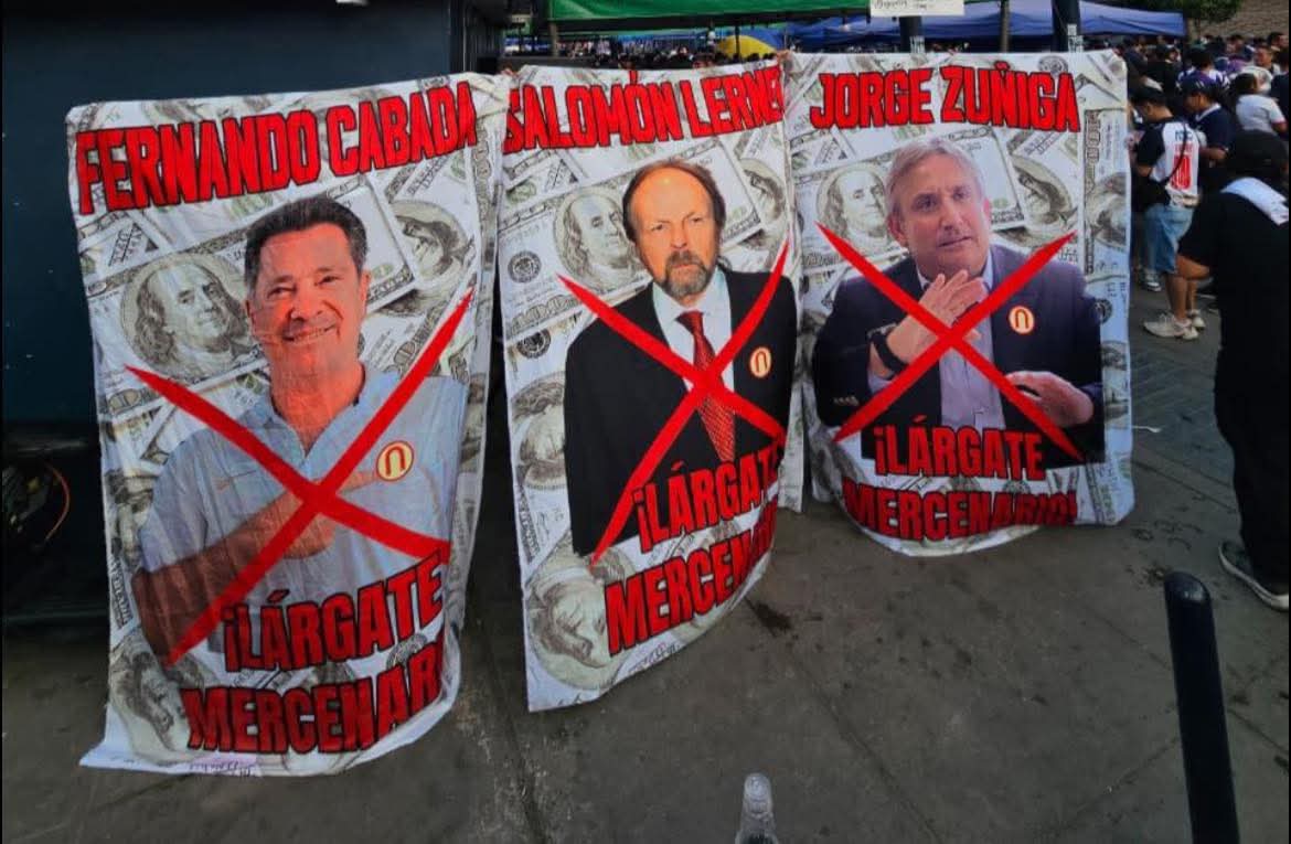 luzhin1901's tweet photo. Todos hablan de Los Navarro, Dt, jugadores, etc... Pueden ir a parchar a hasta al portero del club y pegarle, pero a ellos ¿Cuándo? No hay ni un post para el Fondo y Coril, ellos nos siguen hundiendo pero siempre se ve el lado más fácil. Del 2023 contra esos MERCENARIOS hdps  👊 https://t.co/4NLNMvjW9Q