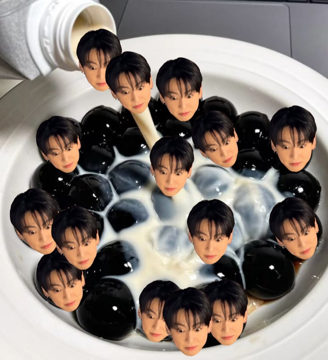 ♡ (@adoregukie) on Twitter photo 