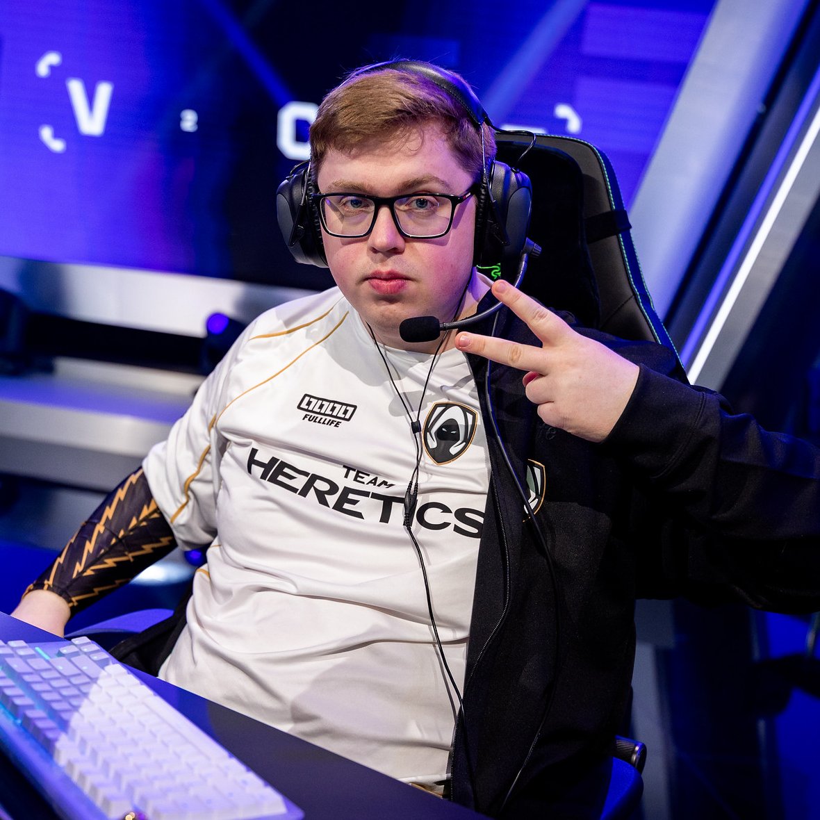 vct_emea's tweet photo. Same blood, different banners.
One keeps fighting, the other goes home.

⚔️ TL vs TH - 18:00 CET. https://t.co/GIwKQ2fMsU