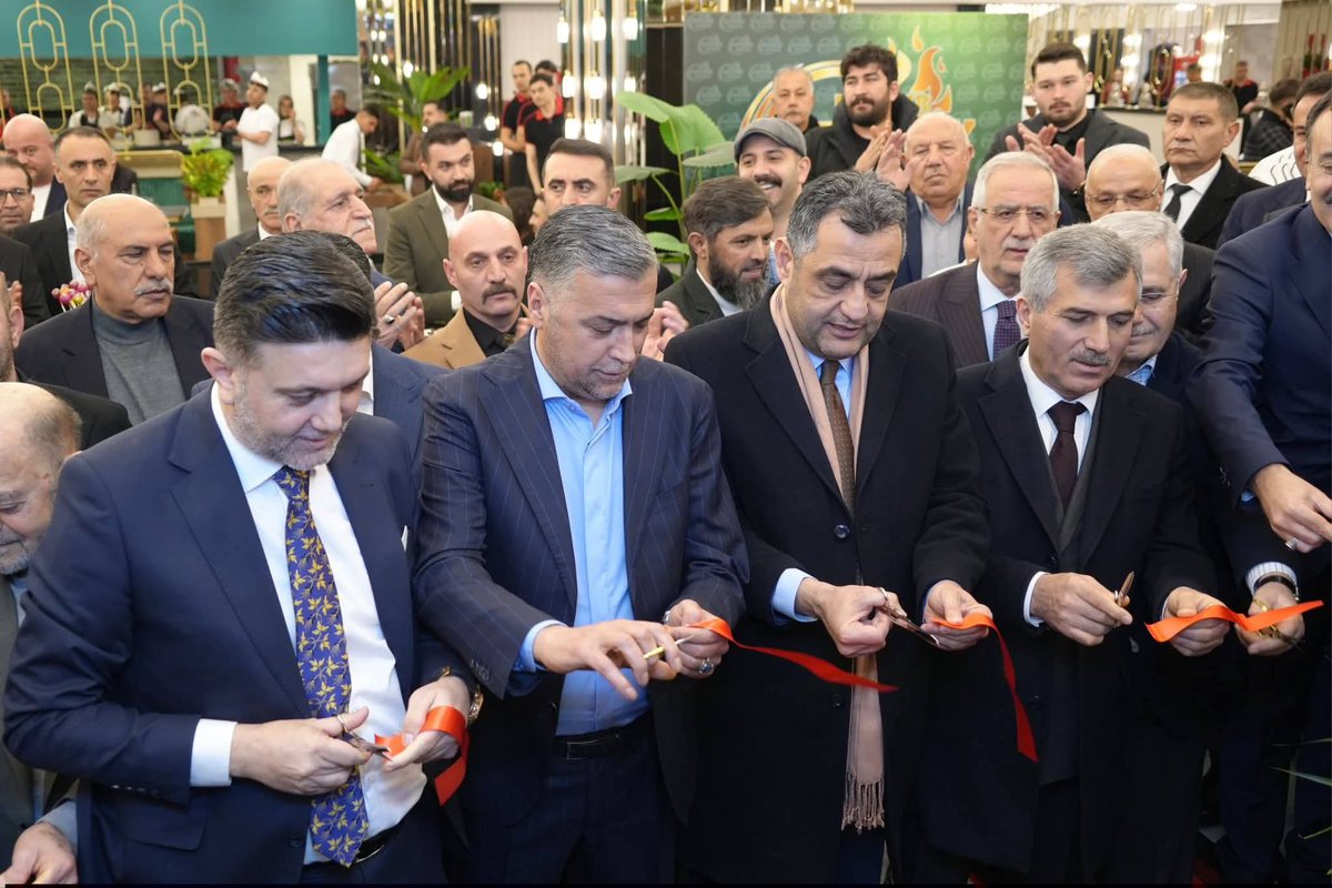 enginpehlivanli's tweet photo. 📍#Ankara
MHP Ankara İl Başkanımız Alparslan Doğan ve Bahşılı Belediye Başkanımız Halil İbrahim Bişkin ile birlikte; Nejmettin Akkaya’nın Çukurambarda faaliyete geçirdiği Meşhur #Özçelik #Aspava’nın açılış törenine katılım sağladık
#Hayırlıolsun
#MHP #AlparslanDoğan #Çukurambar https://t.co/FUNuAF7wwC