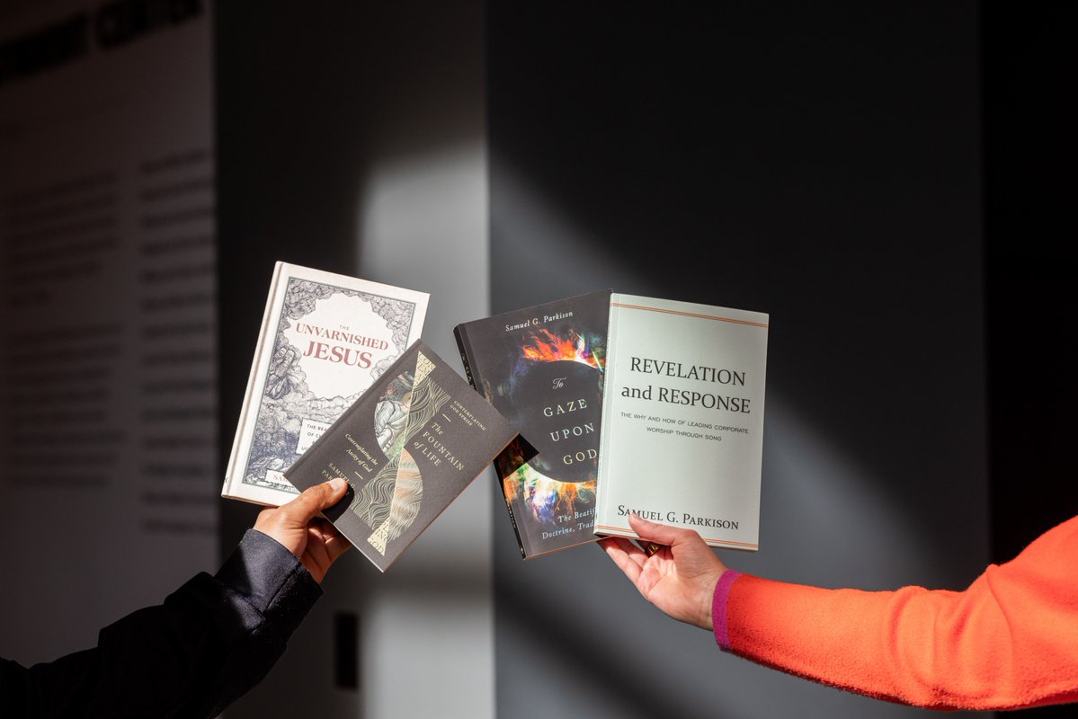 🎉 You can't have a new faculty announcement without a new faculty book giveaway!

FOLLOW US, LIKE this post, and RT to win Dr. <a href="/samuel_parkison/">Samuel G. Parkison</a>'s books on the doctrine of God, Christology, and corporate worship!