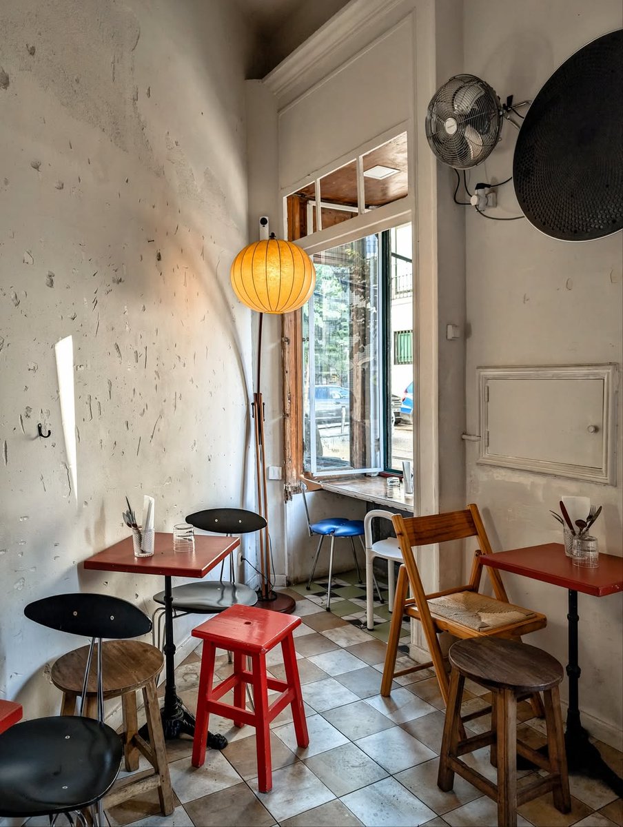 interiorsuckerr's tweet photo. Somewhere in Lisbon, Portugal https://t.co/mhY1G6Yj3w