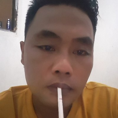 Isnaw20's tweet photo. rek capek rasanya punya pasangan yg nggapernah mau terbuka, tiap dia punya masalah apapun gapernah cerita, padahal aku siap menjadi payung untuknya, aku selalu open apapun cerita ke dia, tapi dia seperti punya banyak hal yg ditutupi hanya karna nggamau aku ikut mikir https://t.co/Y69k3gf8Ix
