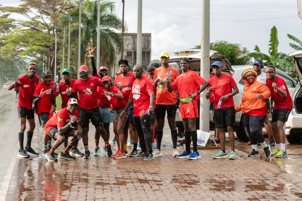 teammatooke's tweet image. Massive appreciation to all the running teams and marathon organizers for your camaraderie. Your enthusiasm and smiling faces give these runs an unforgettable experience. Thank you for proving that the best runs happen no matter the conditions. #RunningCommunity