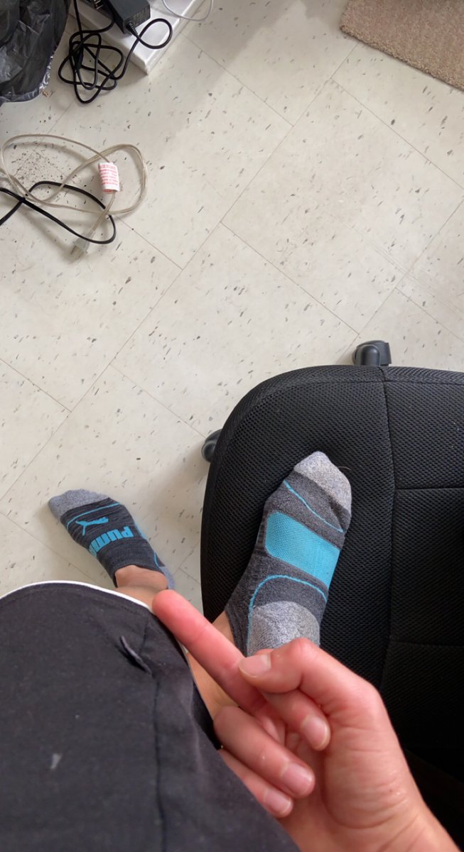 BellyYvi's tweet photo. À table: contenu exclusif et de l'humiliation profonde.
-
On the menu: exclusive content and profound humiliation.
#feetfetısh #footfetısh #feetworshi̇p https://t.co/owOp9ynTCC