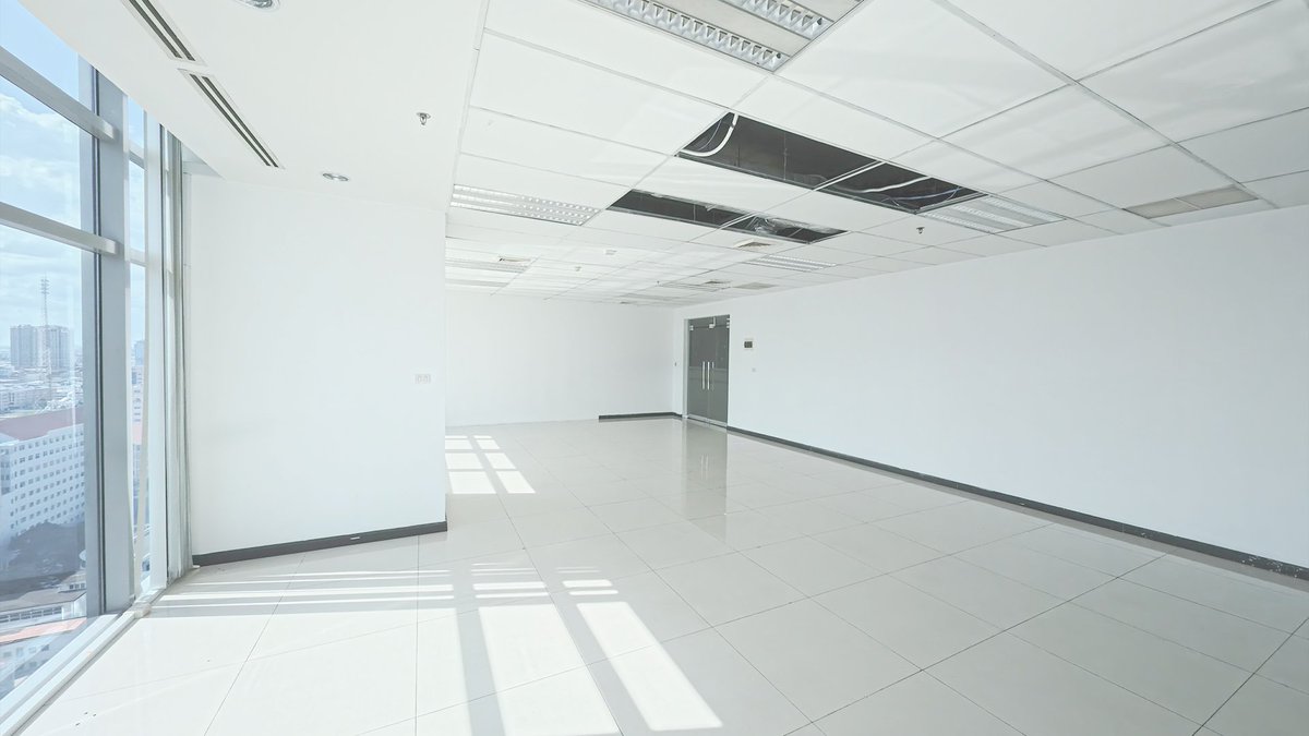 pisethheng's tweet photo. Grade A Office Space For Rent 
📌Canadia Tower, Phnom Penh
- Size from : 100sqm
- Asking Price: $26/sqm negotiable
- Management Fee: $5/sqm/month (include A/C during working day from 8am - 6pm)

Handover condition:
✅ Tile flooring✅ Ceiling &amp; lighting ✅ Centralized A/C https://t.co/9XrdNdBCjF