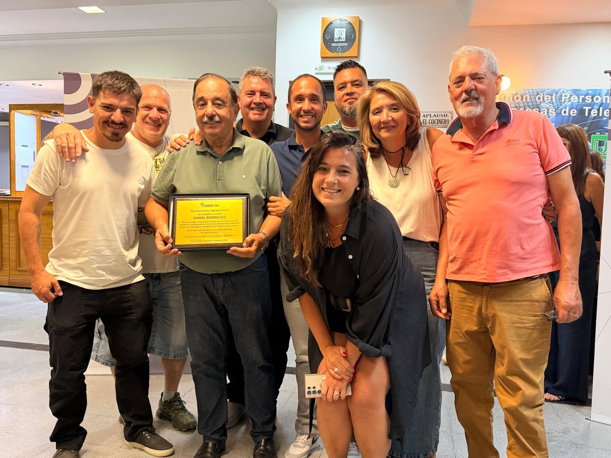 SoeesitB's tweet photo. ¡¡Felicitaciones a la nueva conducción de FOEESITRA! 🙌

El SOEESIT Bahía Blanca celebra el cierre del 76° Congreso General Ordinario de Delegados y Delegadas, donde se eligió a la Lista Unidad Federal para el período 2026-2030.
(...) https://t.co/iLnmp4o7FF